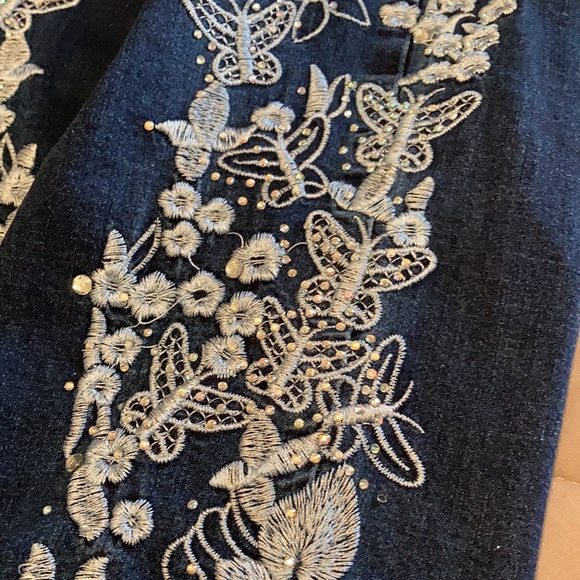 Embellished Skinny Jeans - Picture 5 of 8